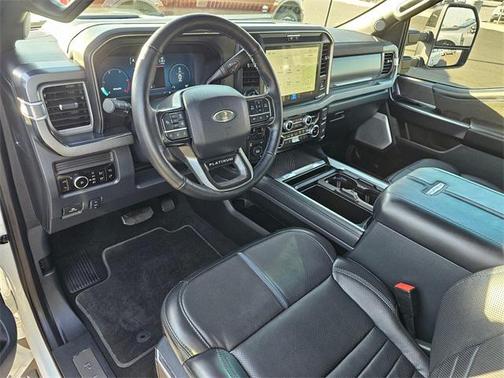 2025 Ford F-450 Platinum
