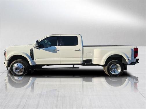 2025 Ford F-450 Platinum
