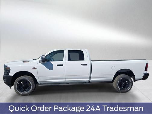 Bright White Clearcoat 2026 RAM 2500 Tradesman Crew Cab 4x4 8' Box