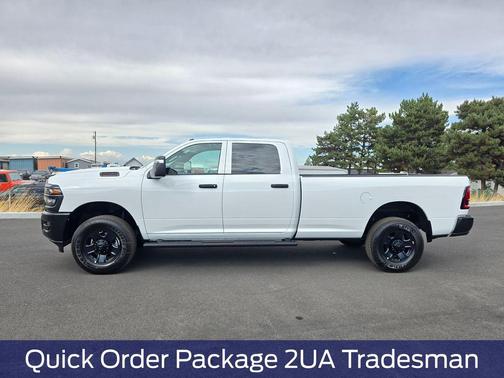 Bright White Clearcoat 2026 RAM 3500 Tradesman Crew Cab 4x4 8' Box