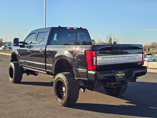 2022 Ford F-350 Platinum