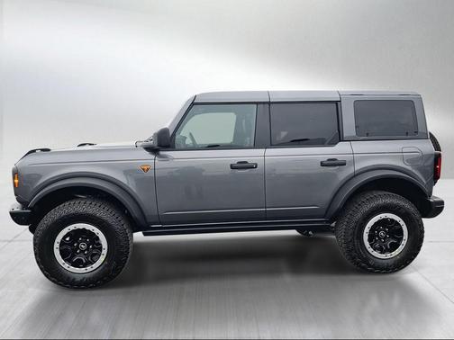Gray Metallic 2025 Ford Bronco Badlands