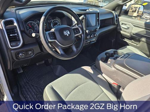 Bright White Clearcoat 2022 RAM 2500 Big Horn Crew Cab 4x4 6'4' Box