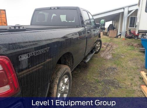 2024 RAM 3500 Big Horn Crew Cab 4x4 8' Box