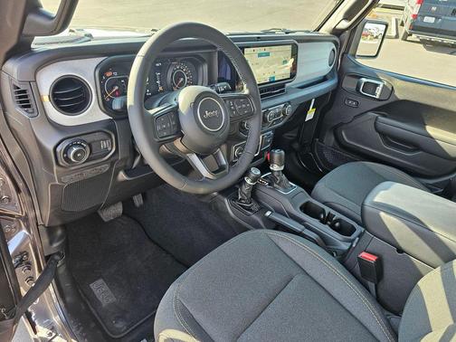 Granite Crystal Metallic Clearcoat 2025 Jeep Wrangler Sport S