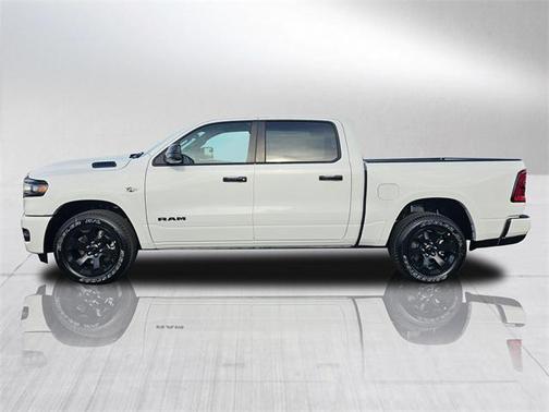 Bright White Clearcoat 2026 RAM 1500 Big Horn/Lone Star