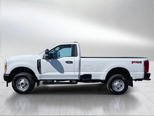 OXFORD WHITE 2026 Ford F-250 XL
