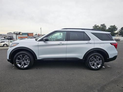 2026 Ford Explorer Active w/200A Pkg