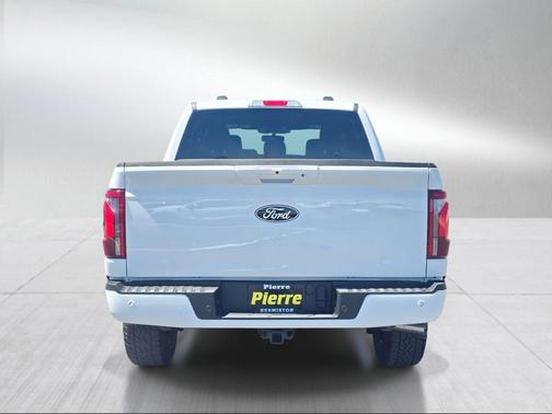 OXFORD WHITE 2026 Ford F-150 Lariat