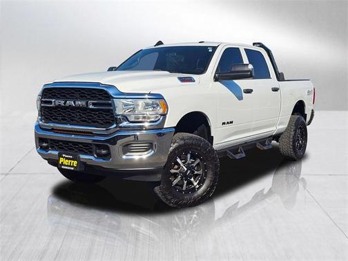 2021 RAM 2500 Tradesman Crew Cab 4x4 6'4' Box