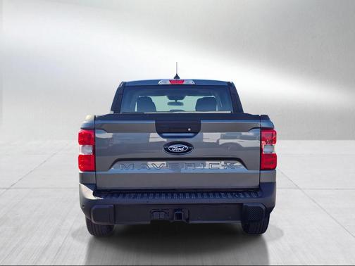 Gray Metallic 2025 Ford Maverick XLT