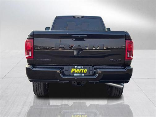 2025 RAM 2500 Big Horn Crew Cab 4x4 8' Box