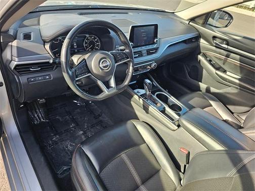 2023 Nissan Altima SR FWD