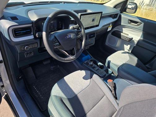 White Metallic 2025 Ford Maverick XLT