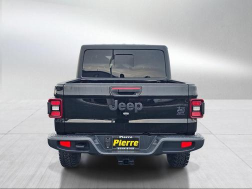 Black Clearcoat 2026 Jeep Gladiator Willys 4x4