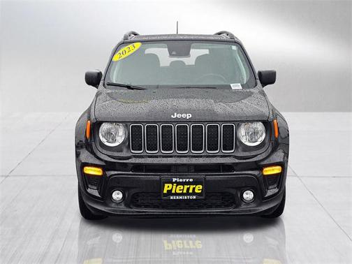 Black Clearcoat 2023 Jeep Renegade Latitude