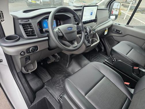 OXFORD WHITE 2026 Ford Transit-250 Base