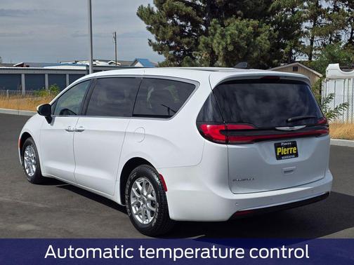 Bright White Clearcoat 2023 Chrysler Pacifica Touring L