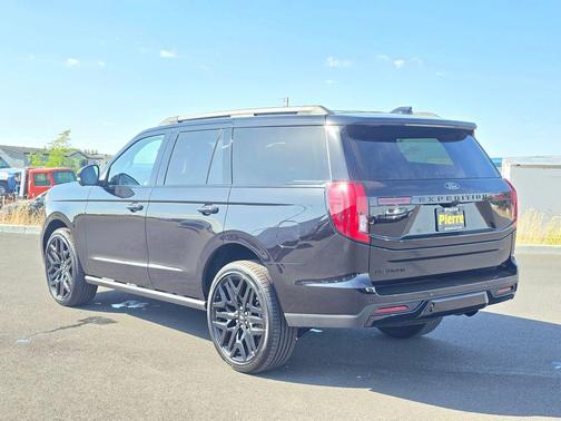 Black 2026 Ford Expedition Platinum