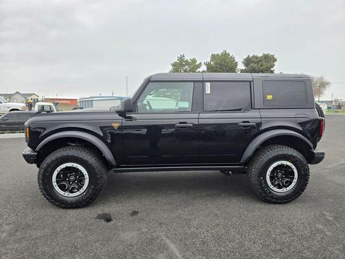 Shadow 2026 Ford Bronco Badlands