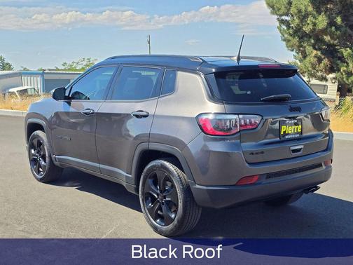 Crystal Metallic 2021 Jeep Compass Latitude