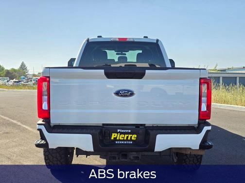 OXFORD WHITE 2024 Ford F-350 XLT