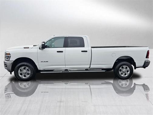 2026 RAM 2500 Big Horn Crew Cab 4x4 8' Box