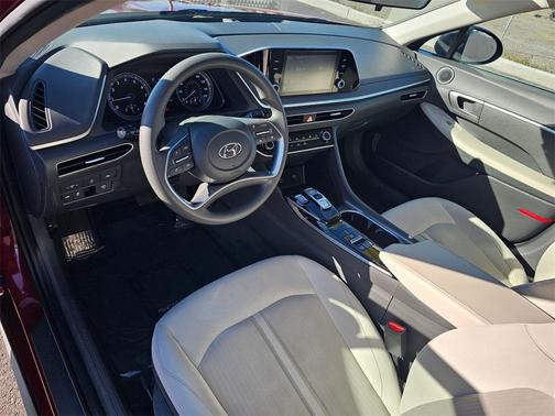 2023 Hyundai SONATA SE