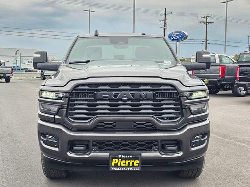 Granite Crystal Metallic Clearcoat 2026 RAM 3500 Big Horn Crew Cab 4x4 8' Box