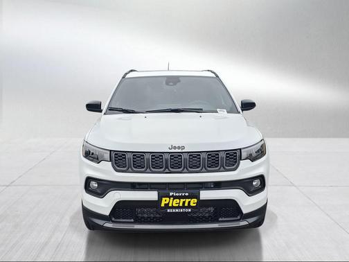 Bright White Clearcoat 2026 Jeep Compass Latitude