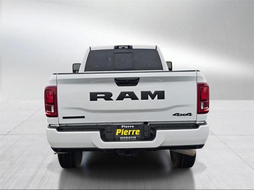 2025 RAM 3500 Big Horn Crew Cab 4x4 8' Box