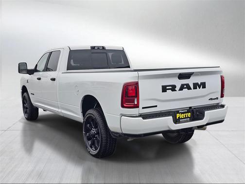 2025 RAM 3500 Big Horn Crew Cab 4x4 8' Box