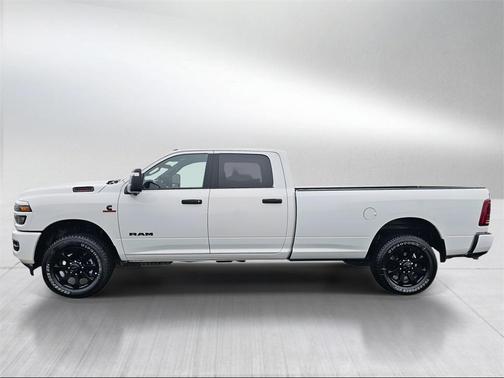 2025 RAM 3500 Big Horn Crew Cab 4x4 8' Box