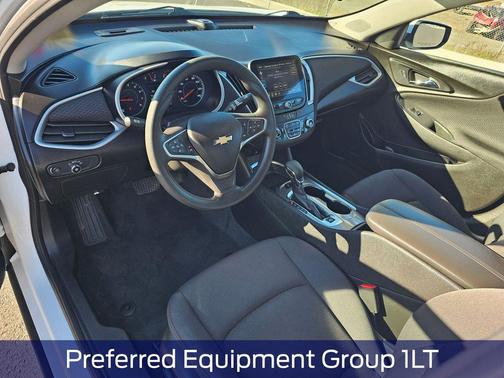 Summit White 2024 Chevrolet Malibu FWD 1LT