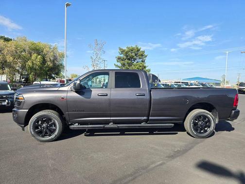 Crystal Metallic 2026 RAM 3500 Laramie Crew Cab 4x4 8' Box