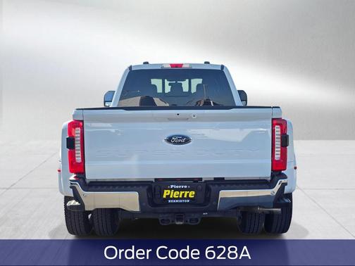 OXFORD WHITE 2026 Ford F-350 Lariat