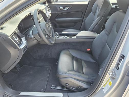 2024 Volvo S60 B5 Core Dark Theme