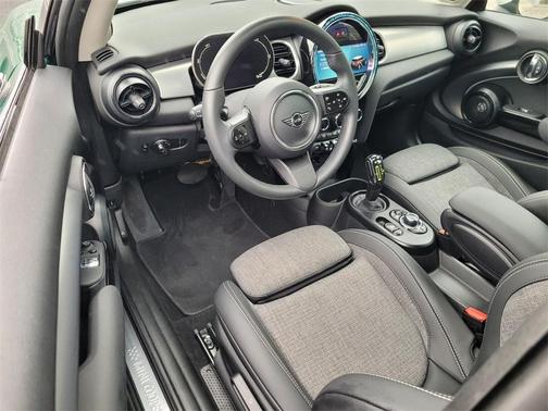 2023 MINI SE Hardtop