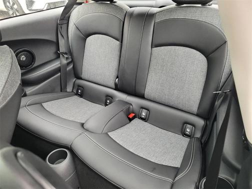 2023 MINI SE Hardtop