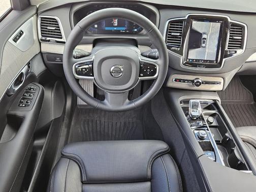 2025 Volvo XC90 B6 Ultra