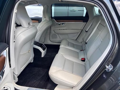 2020 Volvo S90 T6 Inscription