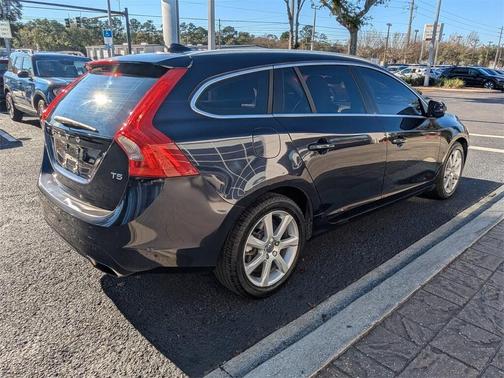2016 Volvo V60 T5 Drive-E Premier