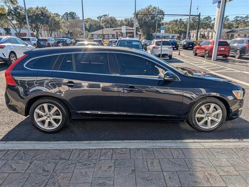 2016 Volvo V60 T5 Drive-E Premier