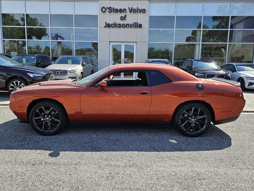 2020 Dodge Challenger SXT