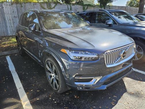 2024 Volvo XC90 B6 Ultimate Bright Theme 7-Seater