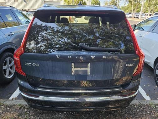 2024 Volvo XC90 B6 Ultimate Bright Theme 7-Seater