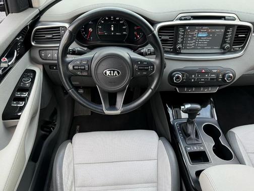 2017 Kia Sorento SX