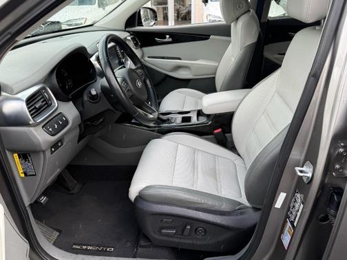 2017 Kia Sorento SX