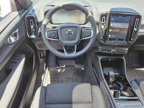 2024 Volvo C40 Recharge Pure Electric Twin Plus