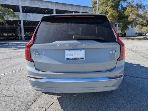 2026 Volvo XC90 B6 Plus 7-Seater